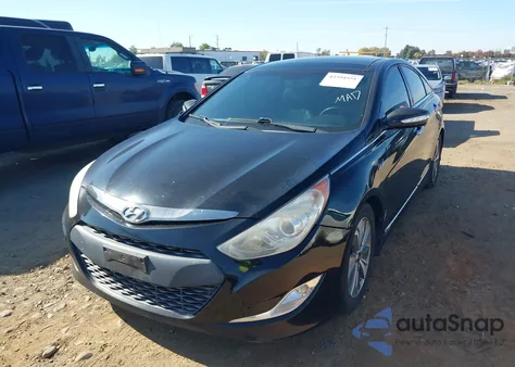 2013 Hyundai Sonata Hybrid Limited z USA, uszkodzony, nr VIN KMHEC4A45DA070529